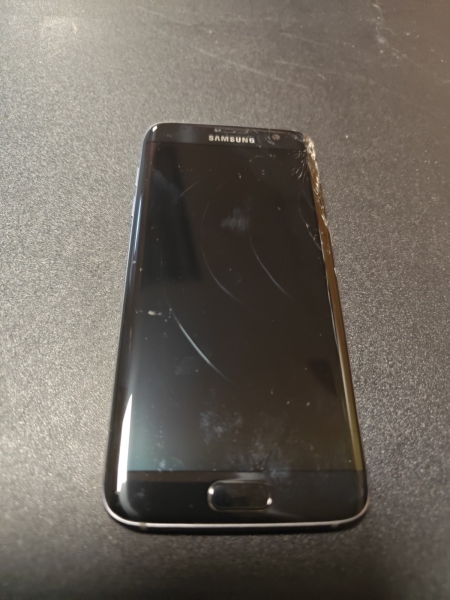 Samsung Galaxy S7 Edge – 32GB – Schwarz (DEFEKT) W21-C13