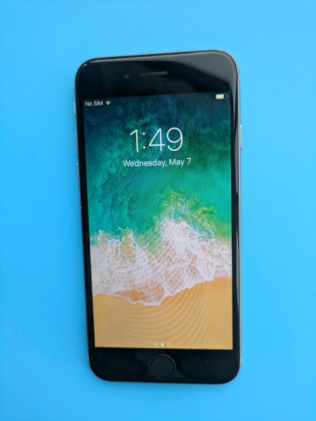 Apple iPhone 6 Grau 32GB Space Entsperrt Software Version 12.5.2 Zustand A+