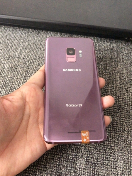 Samsung Galaxy S9 G960U G960F Android Global 64GB Unlocked 5.8″ Smartphone Great