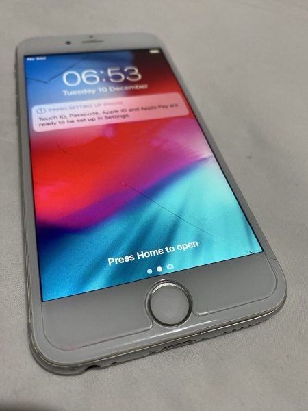 “Apple iPhone 6s 64GB Silber – Entsperrt – Guter Zustand (B-Ware)'“