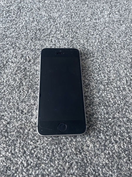 iphone se (a1723)