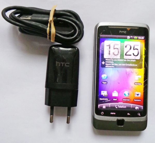 With HTC Sense PC10110 Smartphone (Ohne SIM Lock)