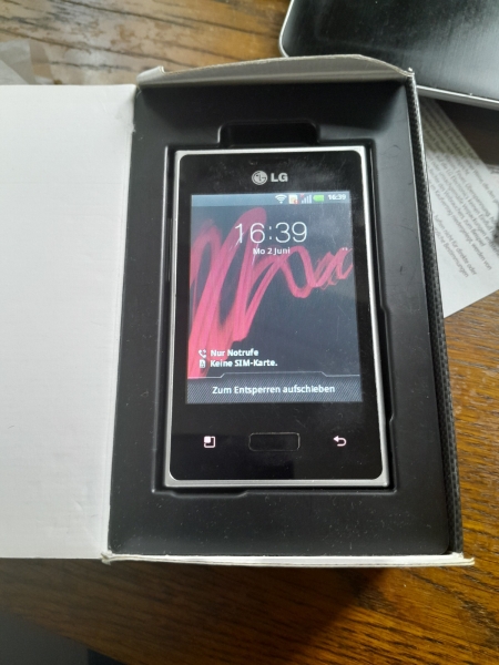 handy/ Smartphone  LG-E400