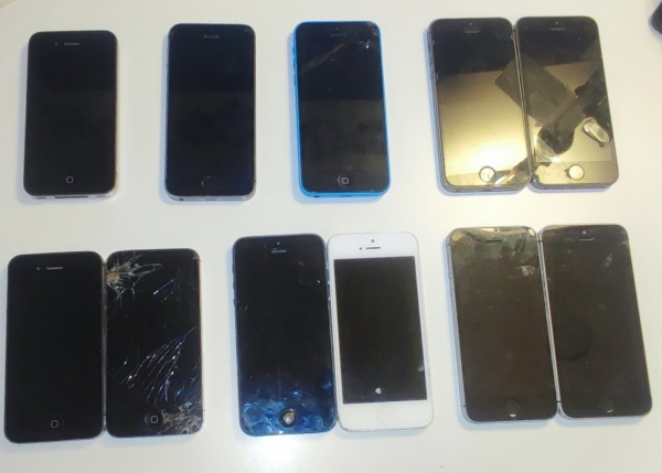 Restposten 11x iPhone 2xSE A1723, 2x A1457, 2x A1429, 2x A1387 A1529 A1530 A1332