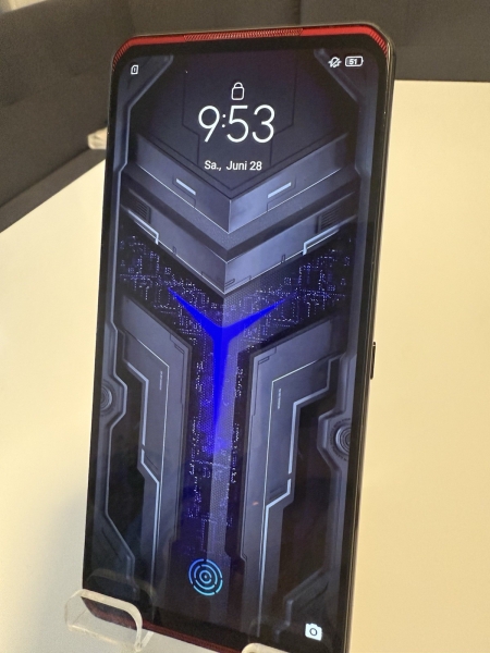 GAMING SMARTPHONE Lenovo Legion Phone Duel 1 mit 12GBRam und 256GB Rom