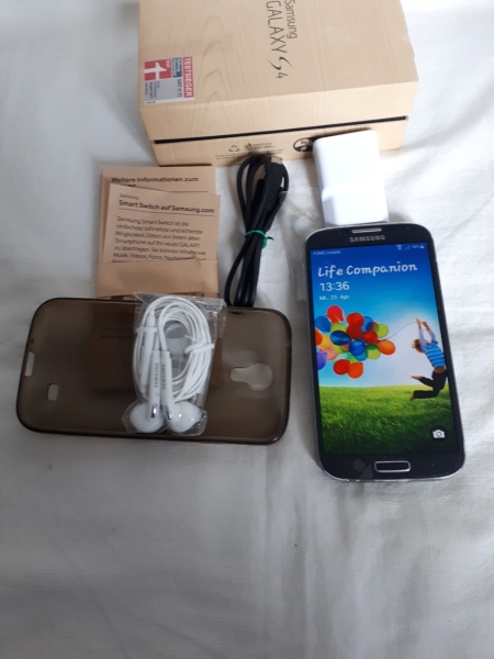 Samsung  Galaxy S4 GT-I9505 – 16GB – Schwarz (Ohne Simlock) Smartphone