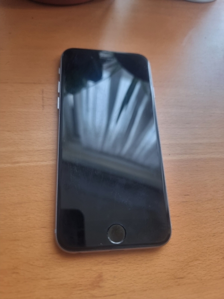 Apple iPhone 6s A1688 Space Grau 32GB 2GB RAM 4,7″ 12MP Entsperrt