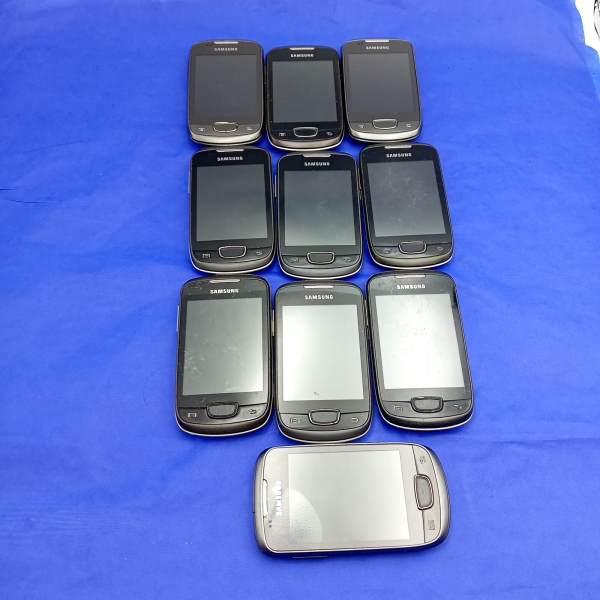 RESTPOSTEN x10 Samsung Galaxy Mini S5570 Handys (entsperrt) funktionstüchtig
