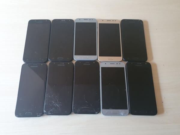10x Smartphone Handy Samsung J3 J330F J5 Glas als defekt für Bastler Restposten