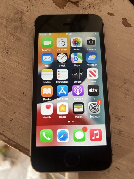 iphone se sehr guter Zustand schneller Versand voll funktionsfähig