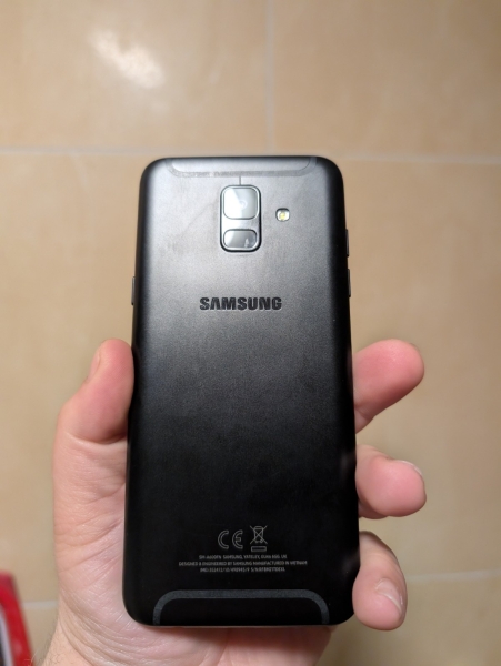 Samsung Galaxy A6 (2018) Smartphone – 32 GB – Schwarz