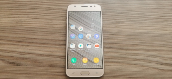 Samsung Galaxy J3 2017 SMJ330FN – 16GB Smartphone