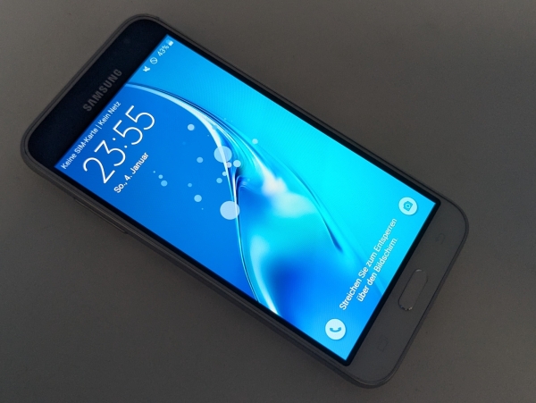 Samsung J3 2016 8GB DualSim Weiß White Android Smartphone LTE 4G J320F