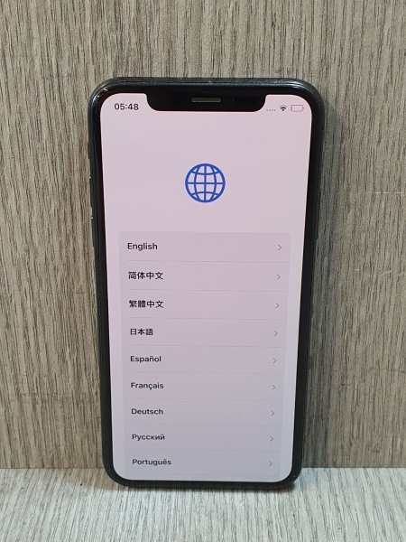 Apple iPhone X – 256GB – Grau (Entsperrt) 74% Batteriezustand Grade C EF1802