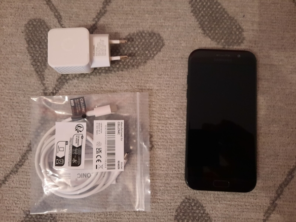 Samsung Galaxy A5 Smartphone 5.2 Zoll 32GB (Ohne Simlock)  Schwarz