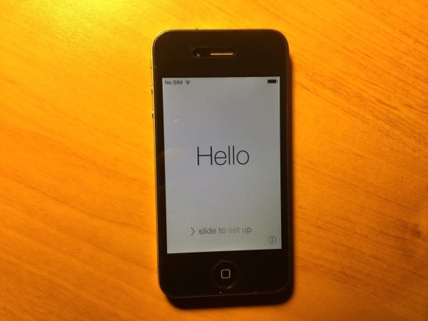 Apple iPhone 4 – 16 GB – Schwarz (gesperrt auf EE) A1332 (GSM)