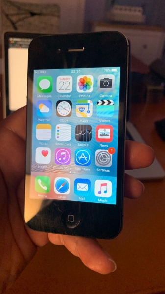 Apple iPhone 4s 16GB Smartphone – Schwarz (entsperrt)