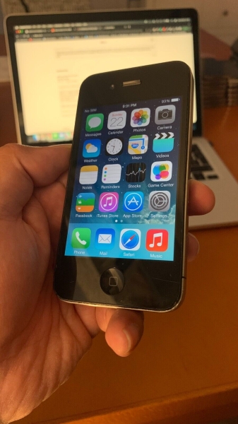 Apple iPhone 4 – 16GB – Schwarz (O2) A1332 – Digital Detox Dumb Phone
