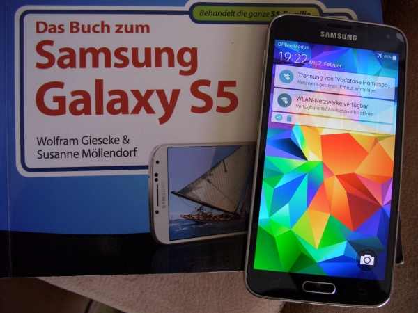 Samsung Galaxy S5  –  16 GB  –  schwarz  Smartphone mit Originalverpackung