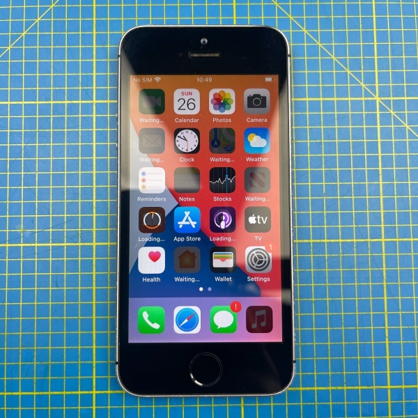 Apple iPhone SE 32GB grau entsperrt 4G LTE UK Verkäufer – Top Zustand
