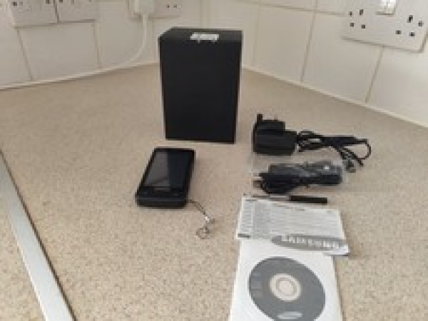 Samsung M8800 Pixon Smartphone Handy (O2 Netzwerk) 8 MP schwarz