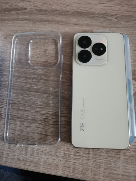 Smartphone ZTE Blade V60 pastell gelb/champagne Gold, 6,6″ Display