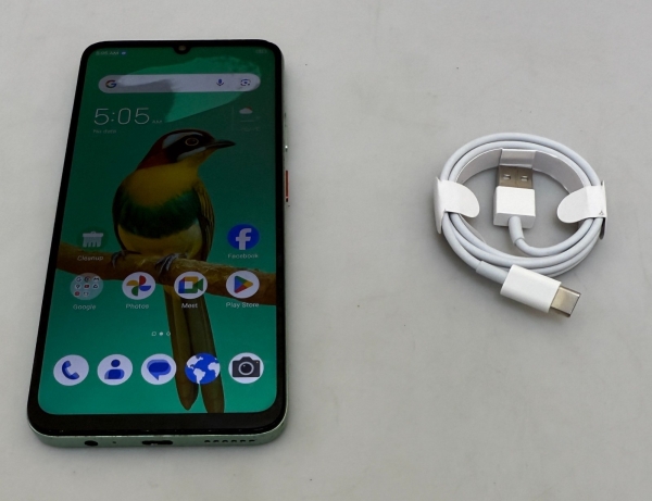 ZTE BLADE A35 ANDROID SMARTPHONE MIT GROSSEM BILDSCHIRM FUNKTIONIERT ABER HAT KOSMETISCHE PROBLEME