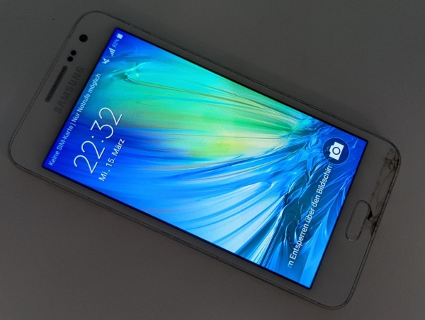 Samsung Galaxy A3 16GB Silber Weiß Android Smartphone LTE 4G A300FU 💥