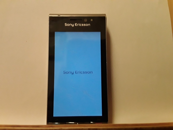 Handy Sony Ericsson U1i silber (Ohne Simlock) Smartphone