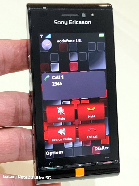 Sony Ericsson Satio U1i (entsperrt) 3G Smartphone einwandfreier Zustand mit Ladegerät