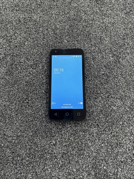 Alcatel Pixi 3 (4.5) 4027X schwarz (entsperrt) 4G LTE Android 4.4 Smartphone