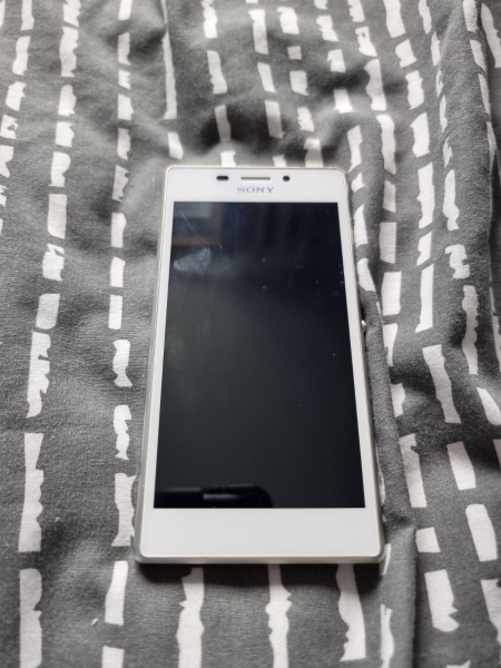Sony XPERIA M2 – 8 GB – Smartphone weiß (O2 gesperrt)