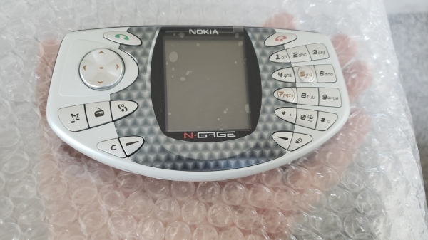 Nokia N-Gage Game Deck (entsperrt) Smartphone silber