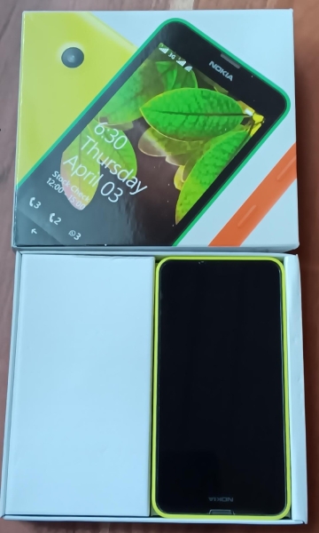 Nokia  Lumia 630 Dual SIM – 8GB – Gelb (Ohne Simlock) Smartphone