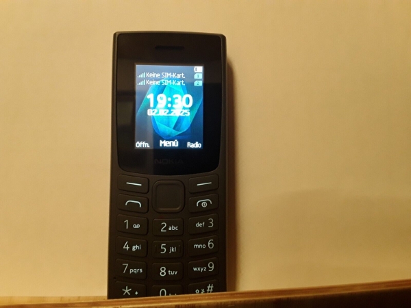 Handy Nokia 105  (2023) schwarz (Ohne Simlock) Smartphone dualsim