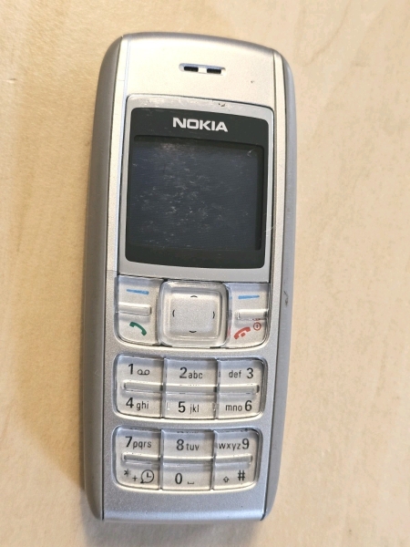 Nokia 1600 Handy grau/silber, Lebara und Vodafone Smartphone