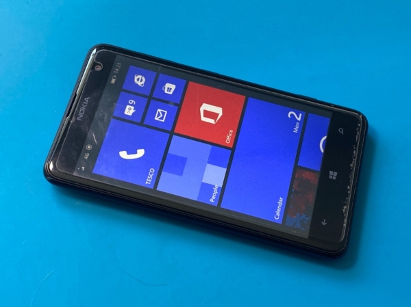 Nokia Lumia 625 Smartphone, schwarz, entsperrt, Displayschutz, gutes Original