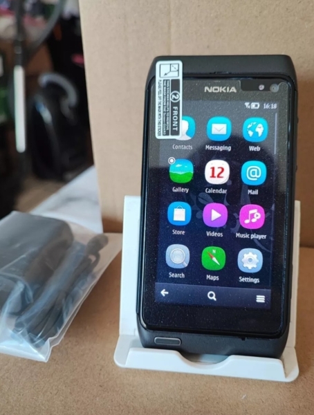 Ex Shop Display NOKIA N8-00 16GB UNLOCKED – 12MP CAMERA – 3G – WIFI – Mobile N8