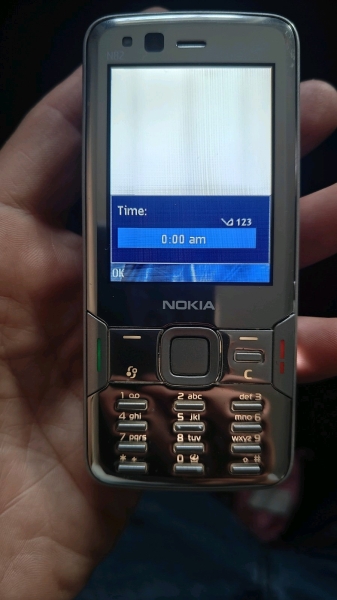 Nokia N82 entsperrt Smartphone silber