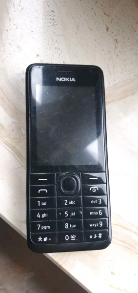 Nokia  301 Dual SIM – Black (Ohne Simlock) Smartphone Gebraucht Handy Dual sim