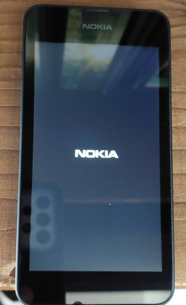 Nokia Lumia 530 Dual-Sim Windows Smartphone OHNE SIM-Lock,  Cover weiß – RM1019