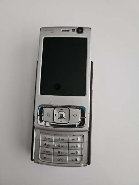 Unvollständiges Nokia N95-1 silber und lila Slide Handy für Ersatzteile funktioniert nicht