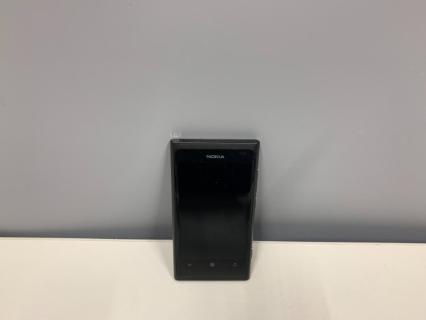 Nokia Lumia 800 – 16GB – schwarz (Three) Smartphone Classic Phone UVP: 150€