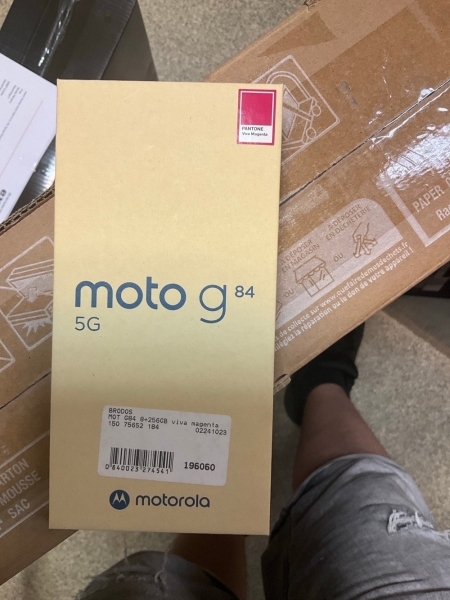 Motorola moto g84 5G 8GB + 256GB Viva Magenta Smartphone – Wie neu 1#35880009