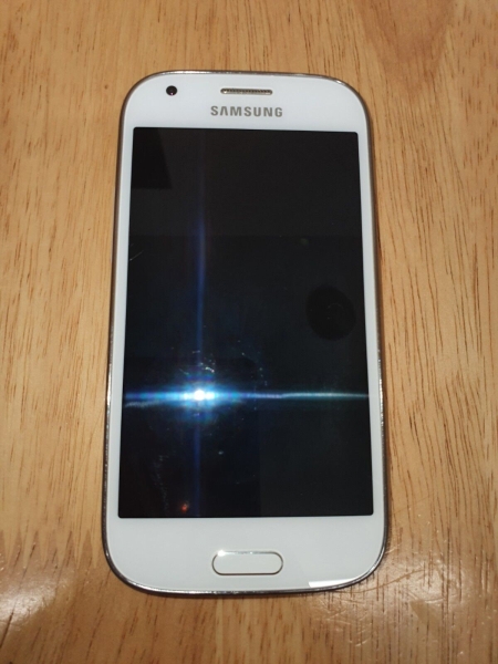 Samsung Galaxy Ace 4 SM-G357FZ weiß Smartphone Teile nur defekt kommt mit Box