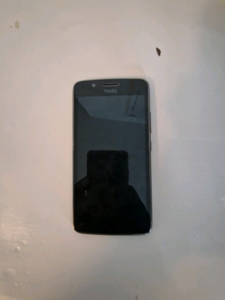Motorola Moto G5 XT1675 16GB grau, entsperrt, Android 8.1