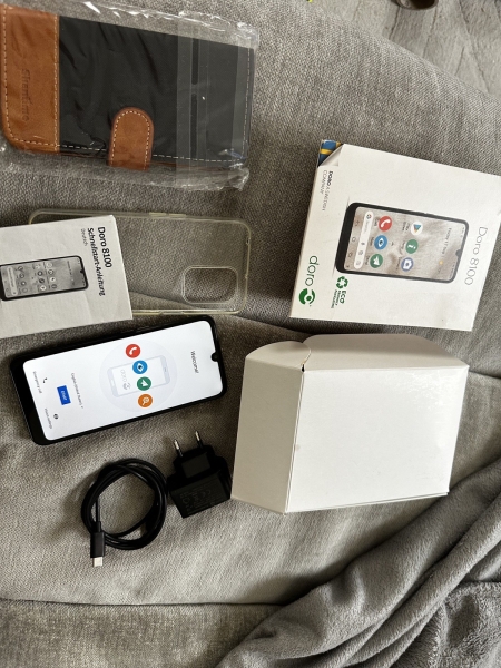 Senioren Smartphone Doro 8100