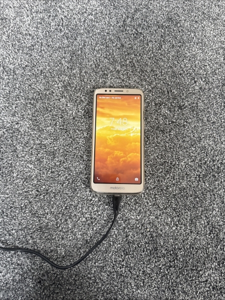 Motorola Moto E5 Play (XT1920) Smartphone entsperrt 16GB Android siehe Beschreibung