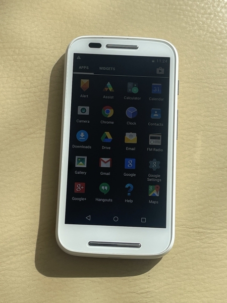 Motorola  MOTO E – 4GB – Schwarz (Ohne Simlock) Smartphone