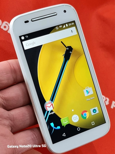 Motorola Moto E 2. Gen 8GB (Entsperrt) 4G Smartphone Top Zustand Gratis PP